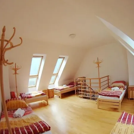 Prázdninový dům Garni 7 *